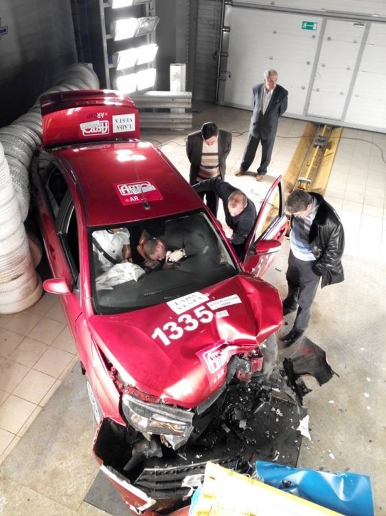 Lada Vesta и 4 звезды в краш-тесте