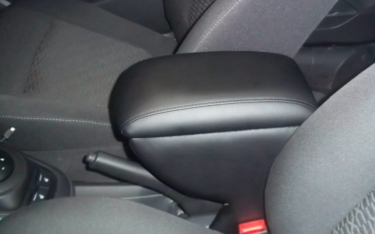 Выбираем подлокотник для Лады Веста