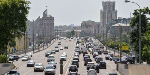 Средний возраст авто в России превысил 13 лет