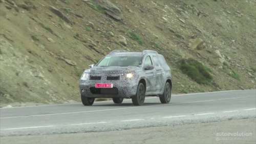Новейший «Рено» Duster попалось на общественных дорогах