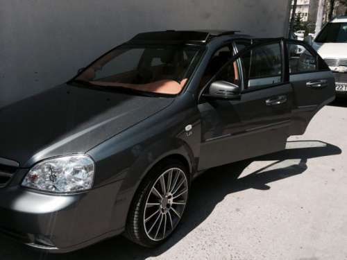 Chevrolet Lacetti послужила неудачным экспериментом для создания микса на Mercedes и BMW