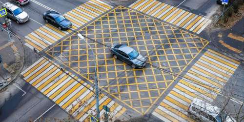 Желтая и синяя разметка появится на дорогах России