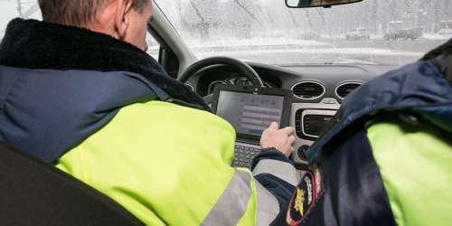 Комментарии ГИБДД о переходе на электронные права