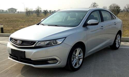 Geely Emgrand EC7 показал свой интерьер