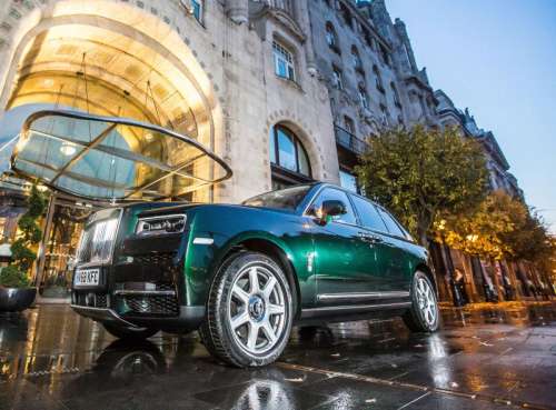 Российские дилеры получили Rolls-Royce Cullinan