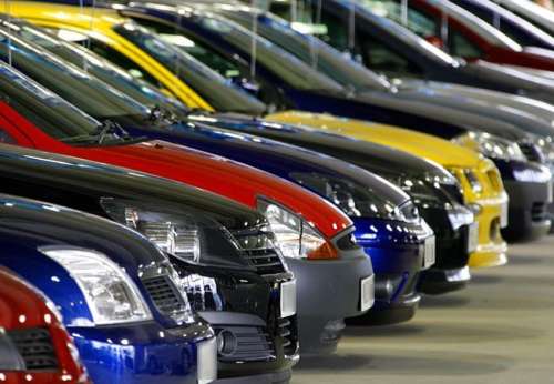 Стало известно число иномарок в РФ