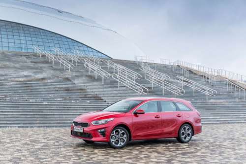 В России начались продажи нового универсала KIA Ceed Sportswagon