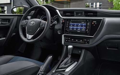 Большая отзывная кампания японского автопроизводителя Toyota