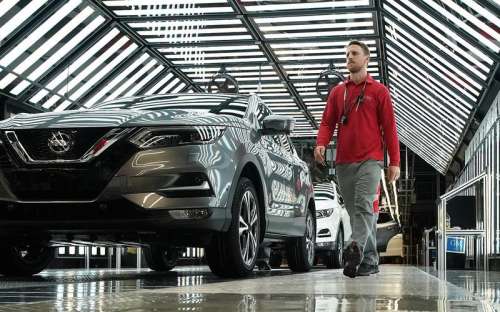 Компания Nissan столкнулась с дефицитом комплектующих для автомобилей