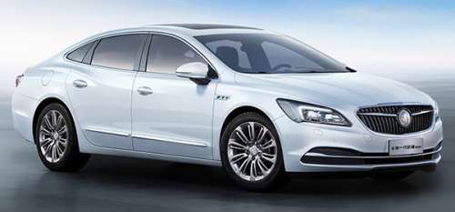 Четырехдверный Buick LaCrosse превратился в гибрид