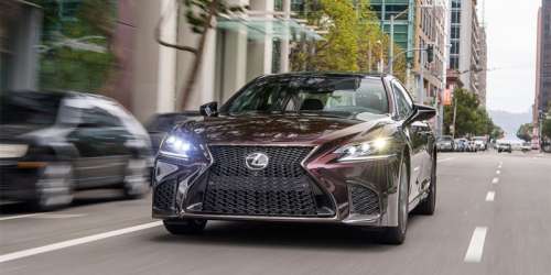 В России начинается отзыв 420 машин Lexus