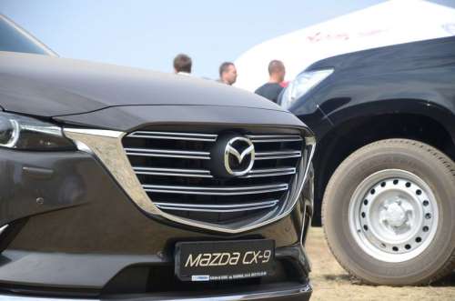 Компания Mazda отзывает на сервис автомобили
