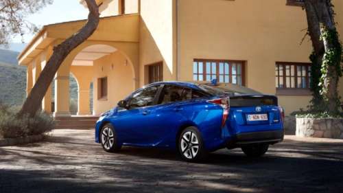 Toyota «Приус» обзавелся недурственным ценником