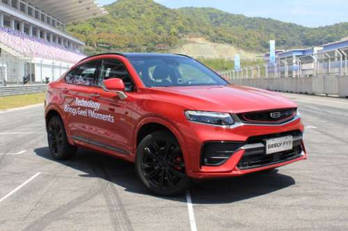 Альтернатива BMW X4 с китайским акцентом: новинка Geely приедет в РФ