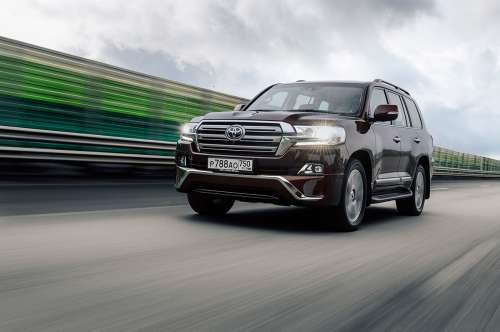 Toyota Land Cruiser 200 появится с гидропневматической подвеской