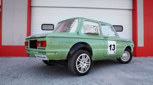 Из старого Запорожца сделали «мини-спорткар»