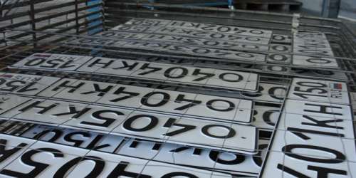 В России появятся аукционы по продаже авто номеров