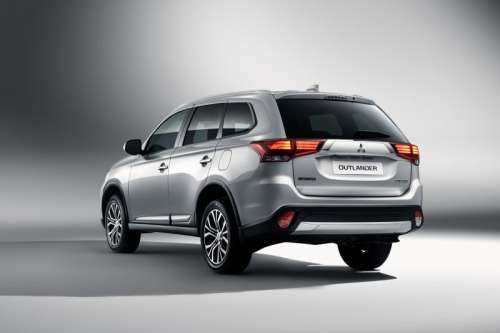 Стартуют российские продажи Mitsubishi Outlander 2017