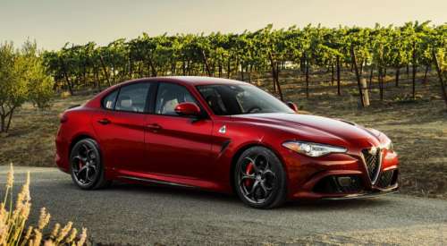 К премьере купе Alfa Romeo Giulia Sprint остался месяц