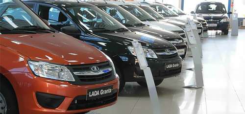 АВТОВАЗ не будет повышать стоимость своих машин при текущем курсе рубля