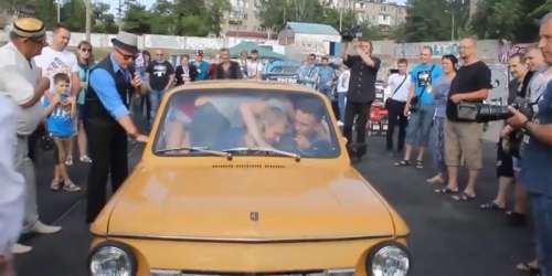 Запорожец установил рекорд вместительности