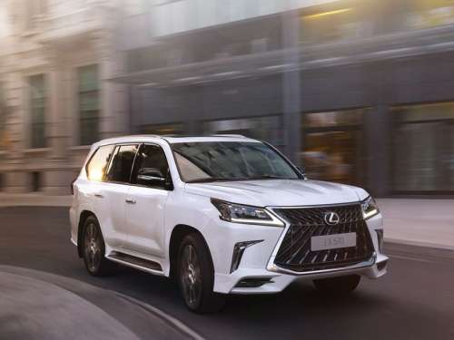 В Россию приехал Lexus LX 570 Superior