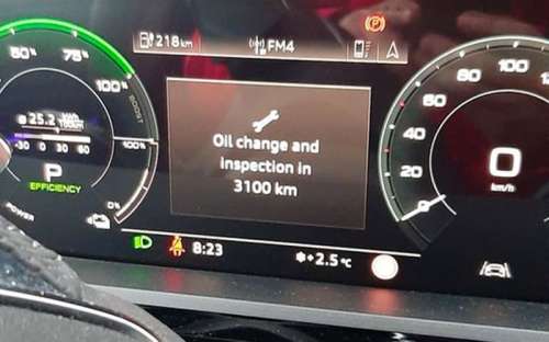 Стоит ли менять масло в электромобилях?