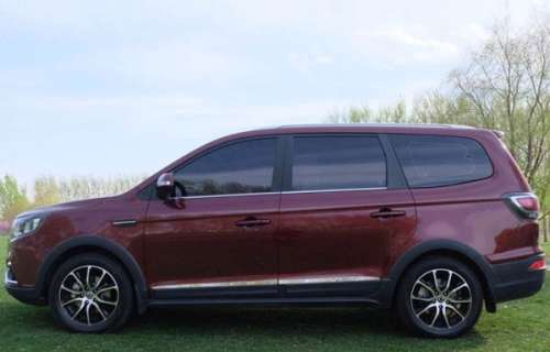 7-местный кроссовер Dongfeng SX6 получил ценник