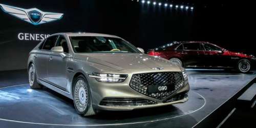 Genesis G90: флагманский седан обновился
