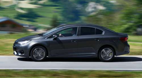 Toyota откажется от седана?