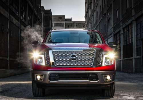 Nissan может начать продажи в РФ громадного пикапа Titan