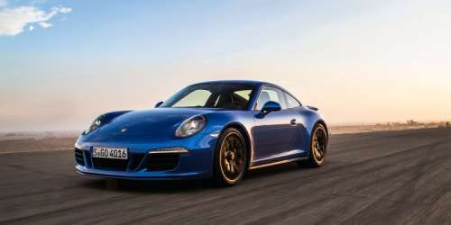 В России компания Porsche устраивает отзыв спорткаров