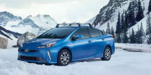 Toyota Prius: появилась модификация с полным приводом
