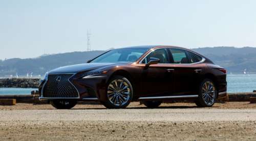 Lexus подготавливает таинственного автомобильного игрока