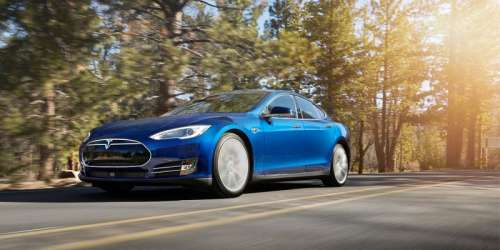 Tesla Model S: отзыв 123 тысяч электрокаров