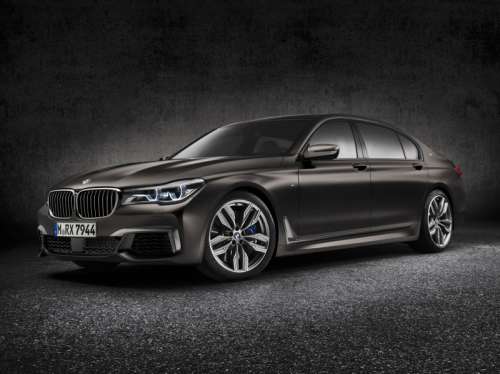 Люксовый BMW M760Li xDrive покажется через неделю