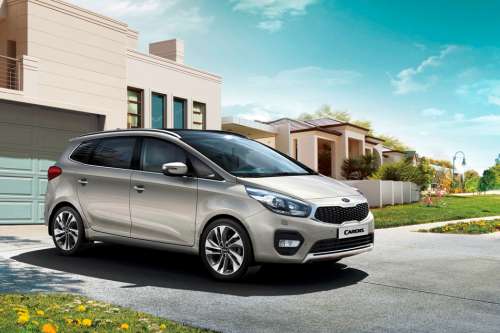 Рестайлинговый минивэн Kia Carens рассекречен