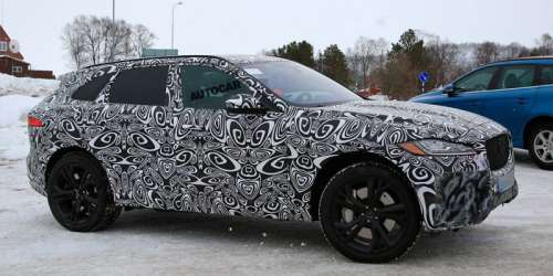 Спортивный вариант Jaguar F-Pace первый раз заметили на испытаниях