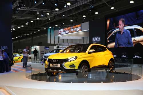 Товарная Lada XCODE займет место в модельной гамме между Kalina Cross и XRay