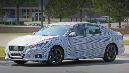 Nissan Altima седан станет солиднее снаружи и внутри